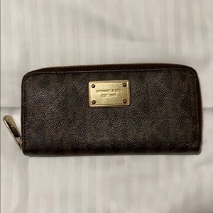 MK wallet